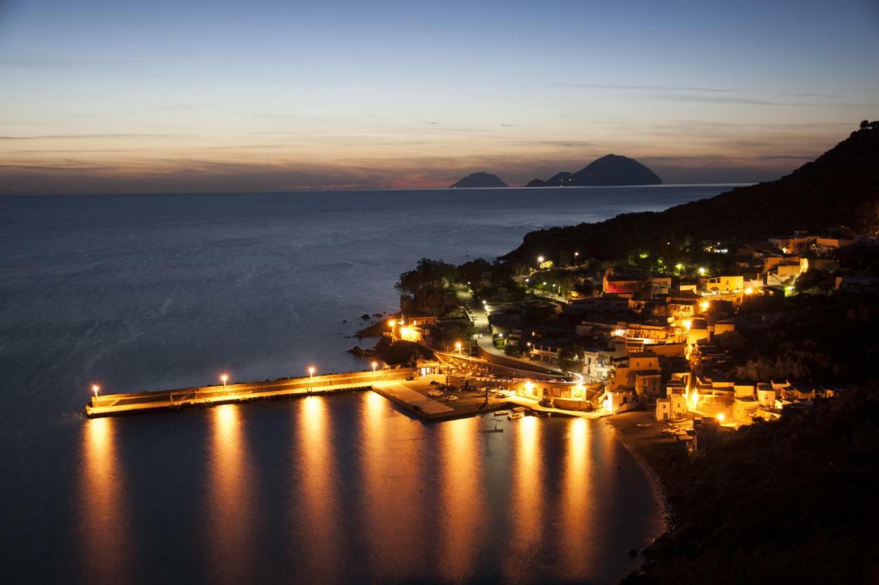 Hotel L'Ariana Isole Eolie - Una Esperienze Leni Exterior photo